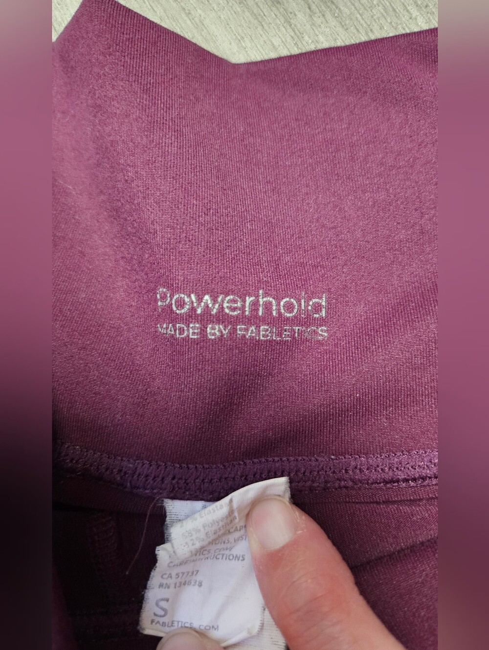 Fabletics Powerhold Leggings in Burgundy Maroon Leggings Mesh Pockets Size Small - Picture 3 of 7